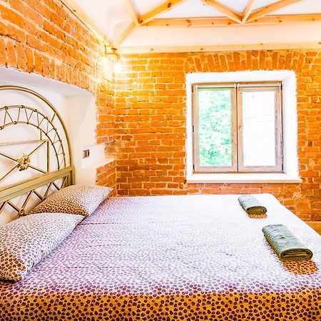 Nice Apartment Near Rynok Square Є Кондиціонер Світла Не Вимикали Lviv Kültér fotó
