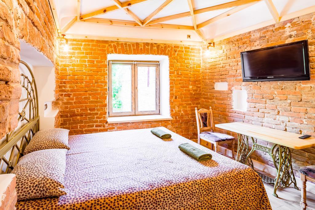 Nice Apartment Near Rynok Square Є Кондиціонер Світла Не Вимикали Lviv Kültér fotó